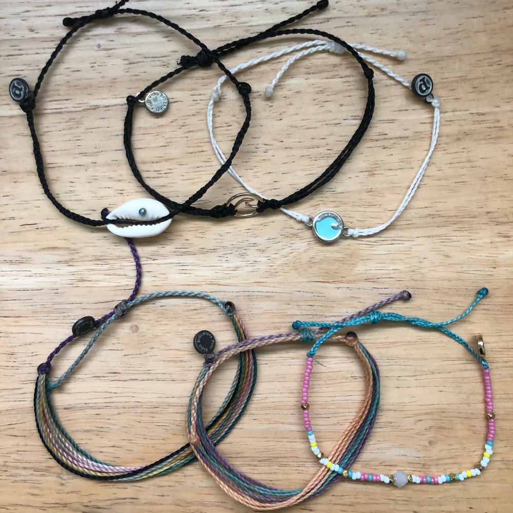 6 Pura Vida bracelets